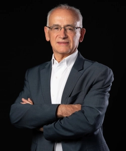  <b>José</b>  <b>Navarro</b>, 