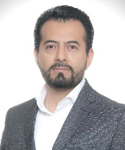  <b>Raúl</b>  <b>López</b>, 
